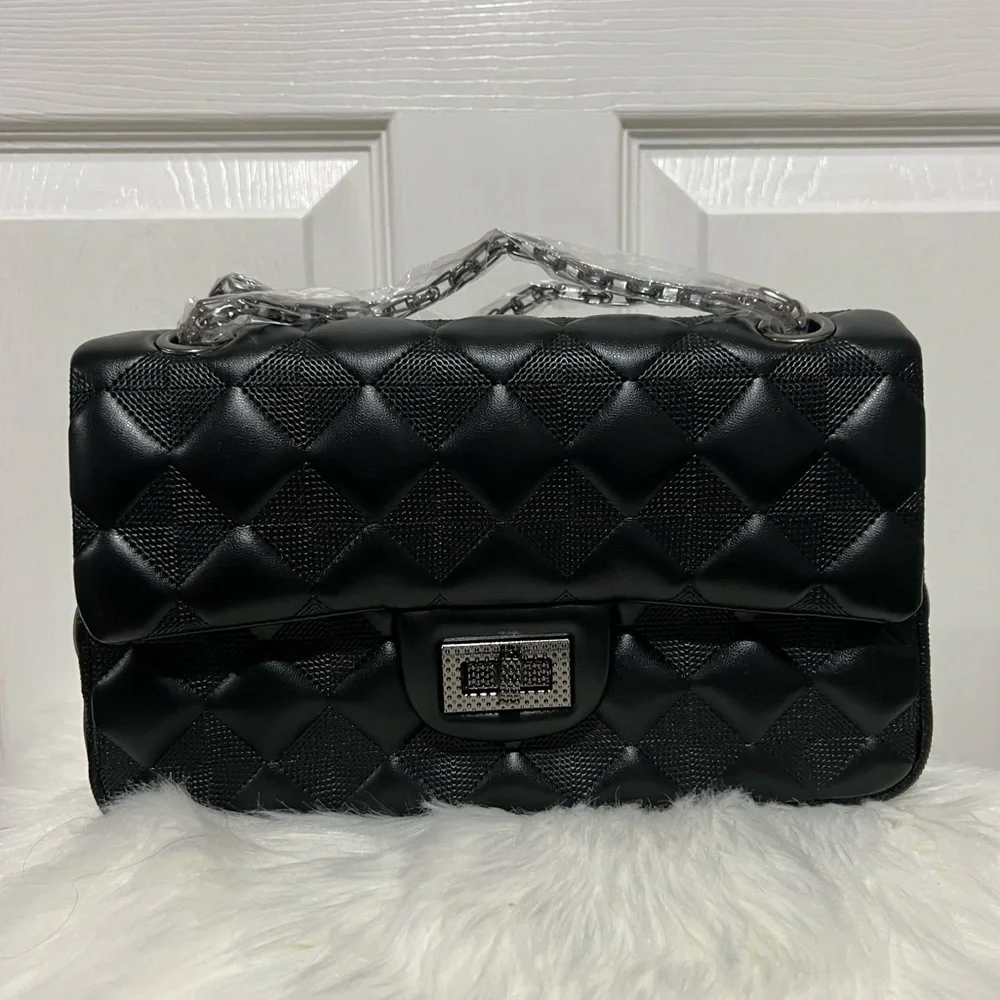 💗 *NEW* Elegant Black‎ Quilted Women's Bag